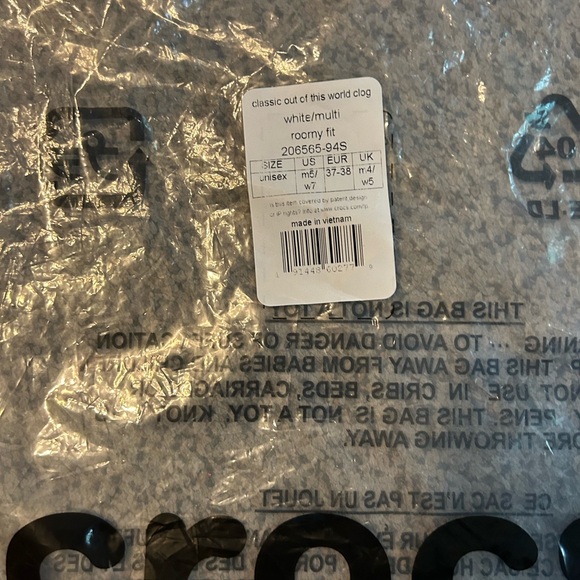 NWT Crocs white classic out of this world clog - Picture 4 of 5